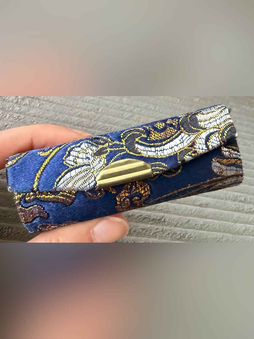 VTG HASI HATO Lipstick Case With Mirror, Blue/Gold Brocade, Red Fabric Lining